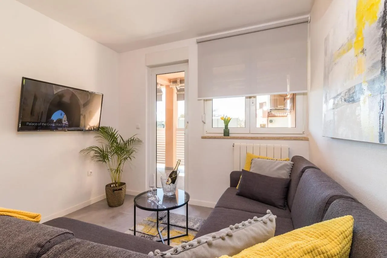 New Apartment Near Sea With 3 Bedrooms And 2 Bathrooms Pula 0*,  Croácia